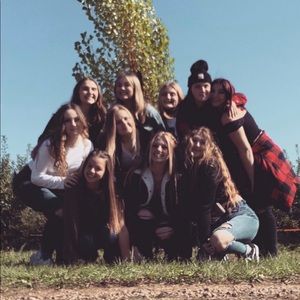 Meet your Posher, Halle